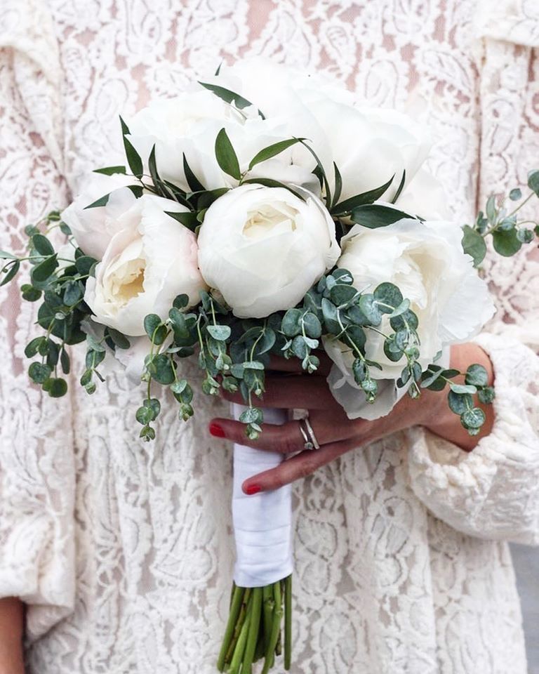 Koszorúslány csokrok